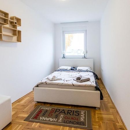 Oscar Apartamento Osijek Exterior foto
